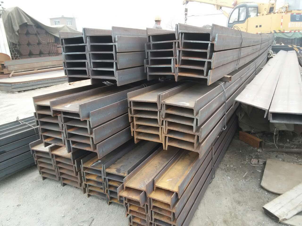 秦皇島祥林鋼材新到大量工字鋼